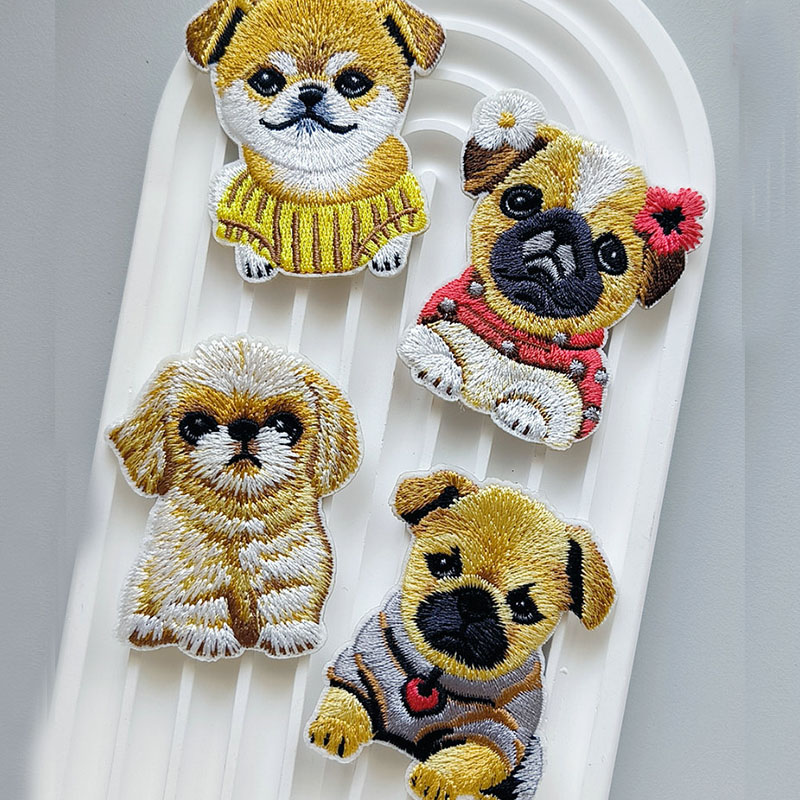 Phone Cases Eco Friendly - Niedlicher Welpe Stickerei Patch Selbstklebende Applikation